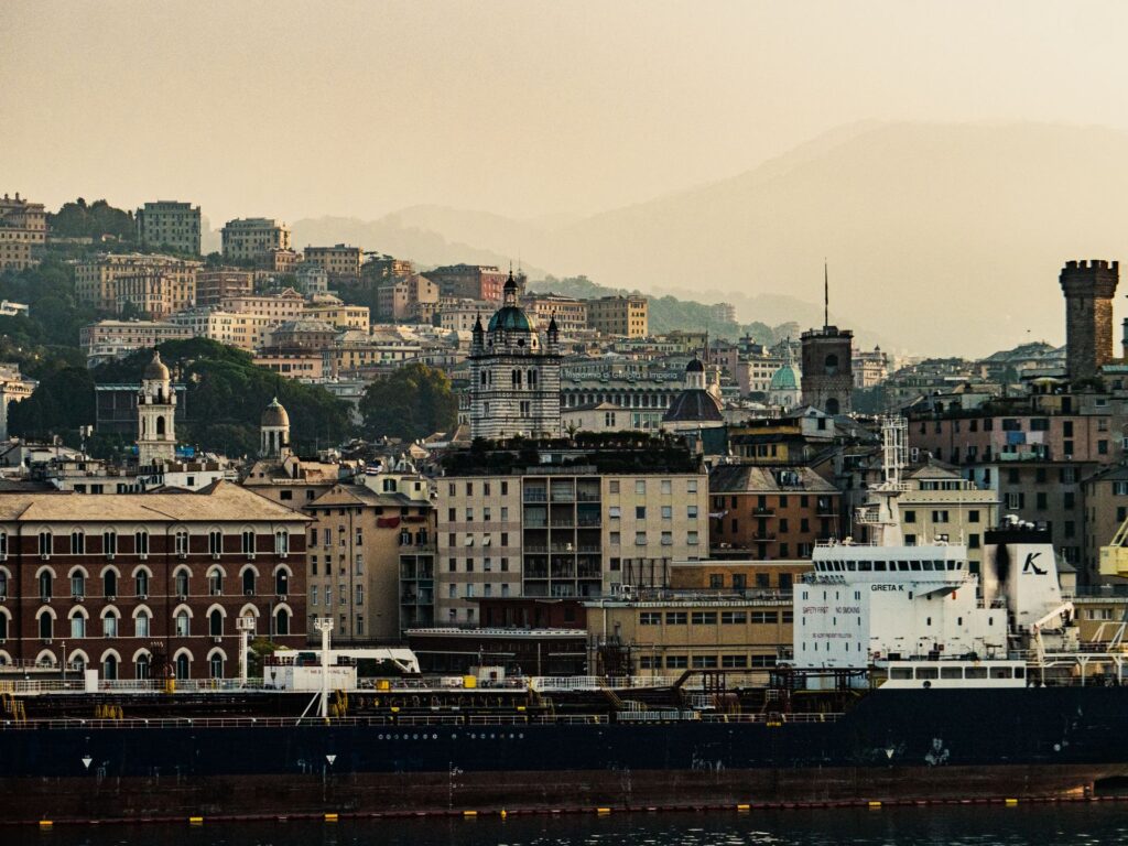 genova citta vista dal mare